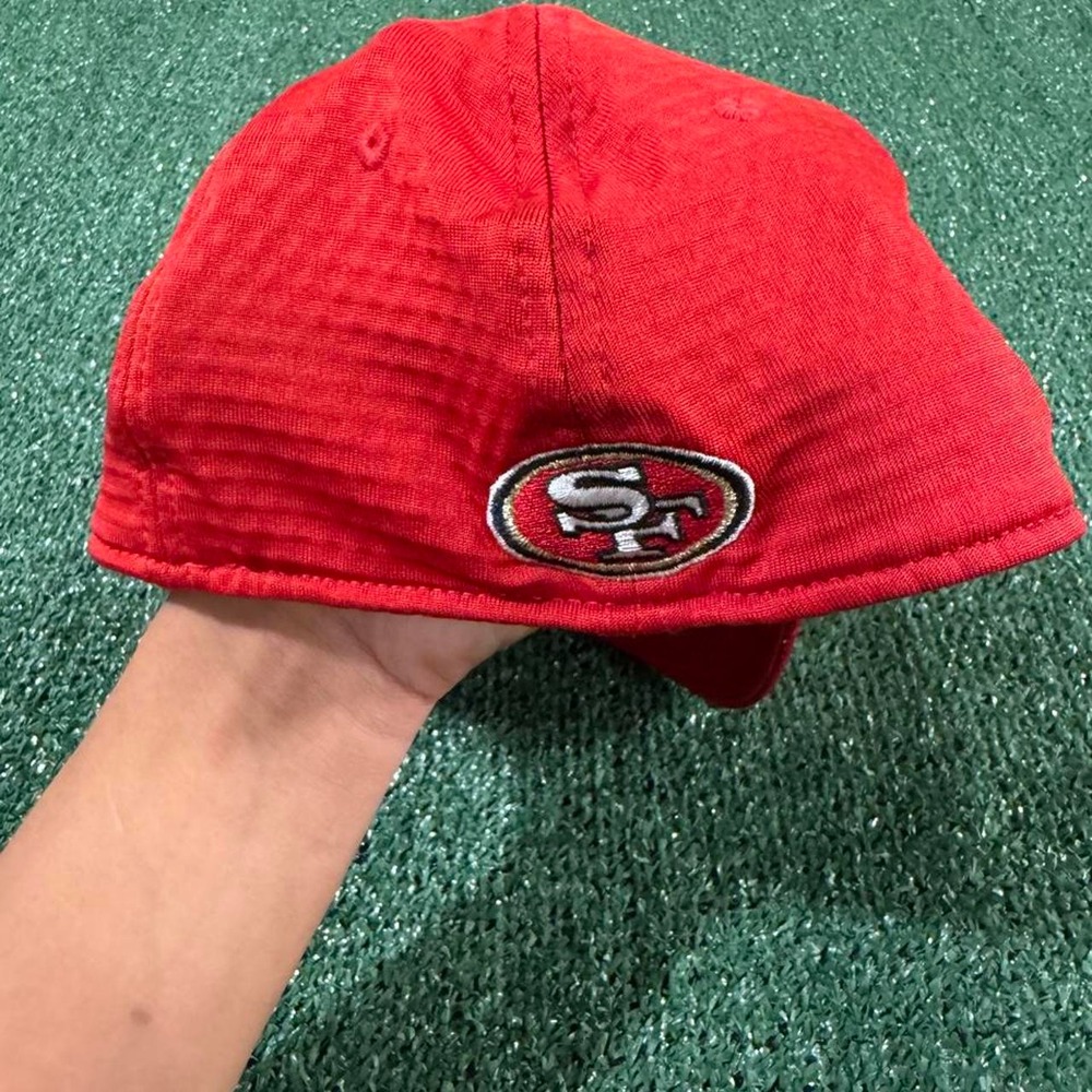 New Era San Francisco 49ers 39THIRTY Hat Red Mens Size S/M NFL Football Hat - Picture 2 of 4